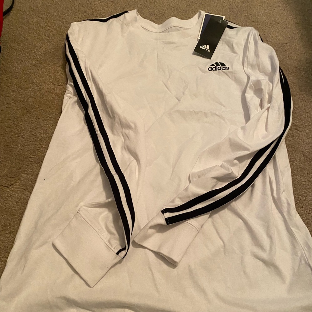⏳Last day sale 11/14/22 Adidas long sleeve tee